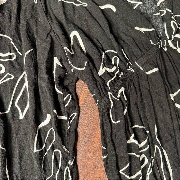 Z Supply Black Floral Celina Abstract Maxi Dress - Picture 5 of 6